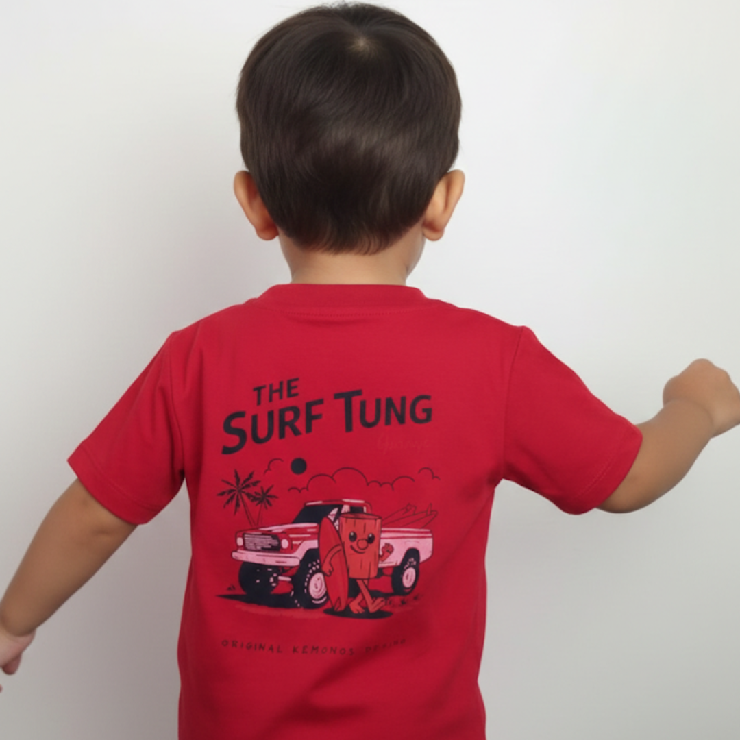 Modela "Tung Surf"