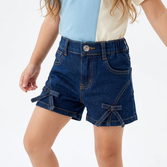 Modelo short  "Moños"