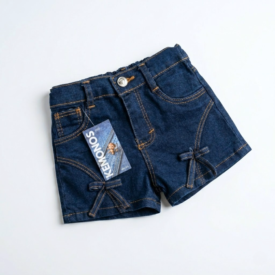 Modelo short  "Moños"